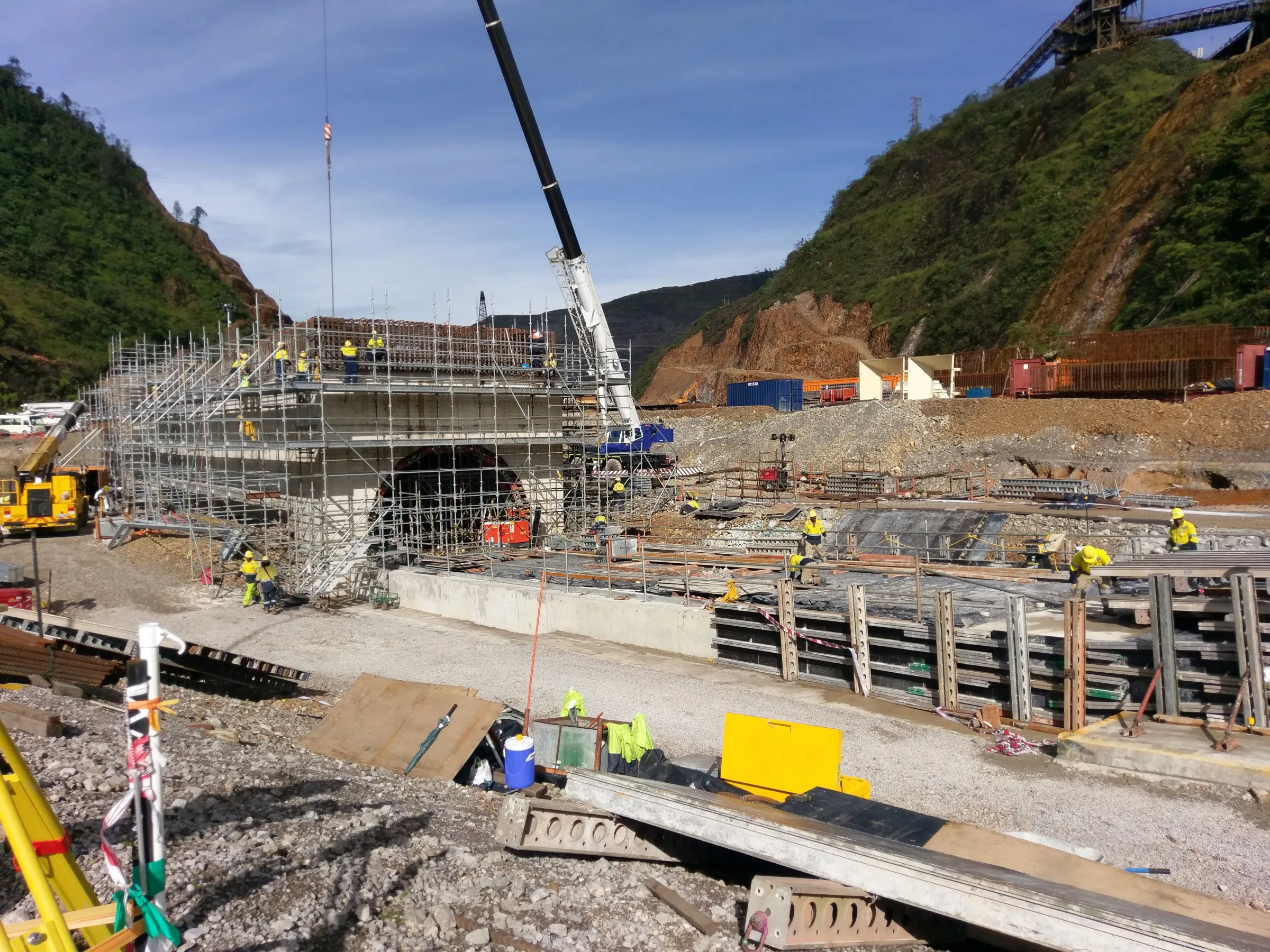 overview picture of construction work on mining site